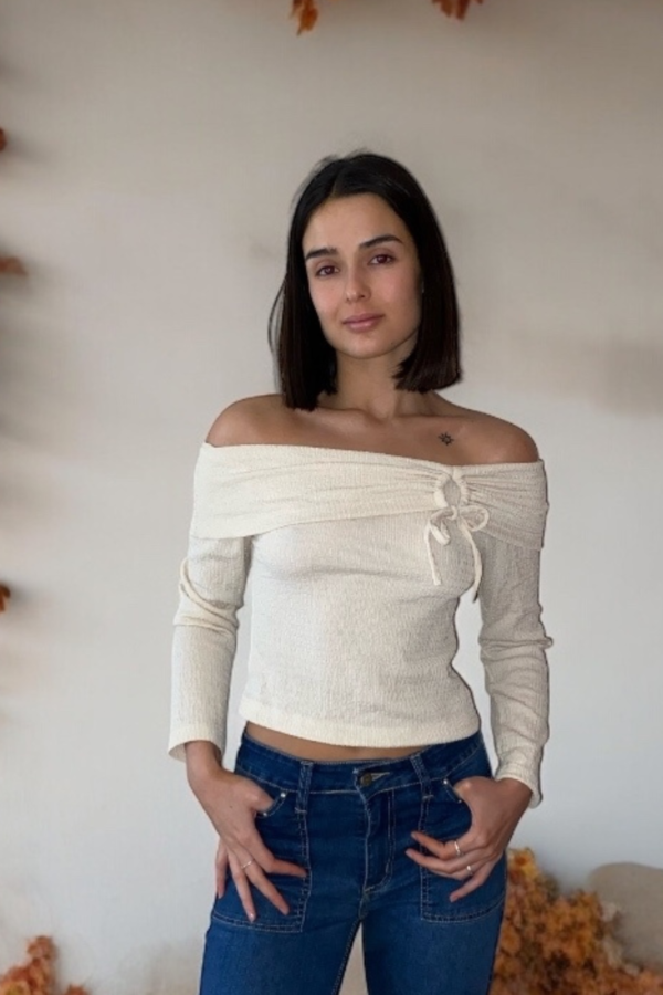 Crop Ane Crudo